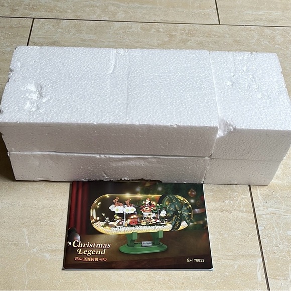 NIB Christmas Legend Building Blocks Kit, Santa Sleigh Collectible Display - Picture 7 of 12